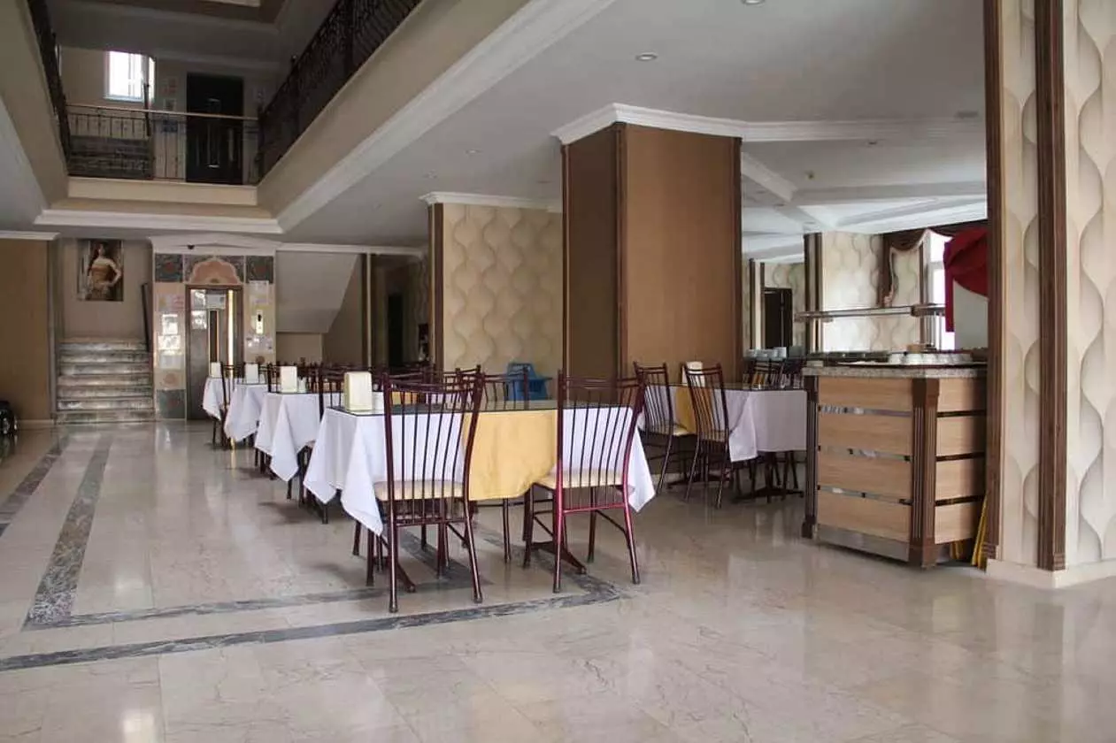 CLUBDORADO_SHABAVIZ (11).jpg